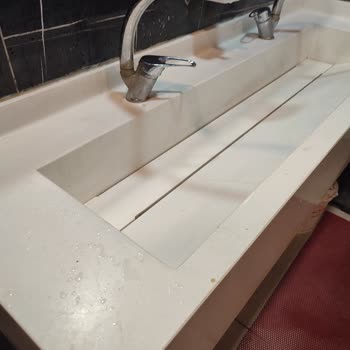 Köfteci Yusuf Sivrihisar Şubesi Çok Pis Ve Hizmet Çok Kötü