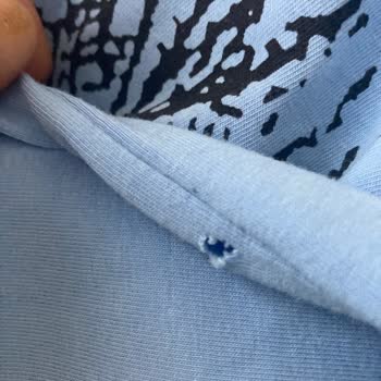 Genius Store Delik T-shirt E Gelen Belki Siz Yaptınız Cevabı