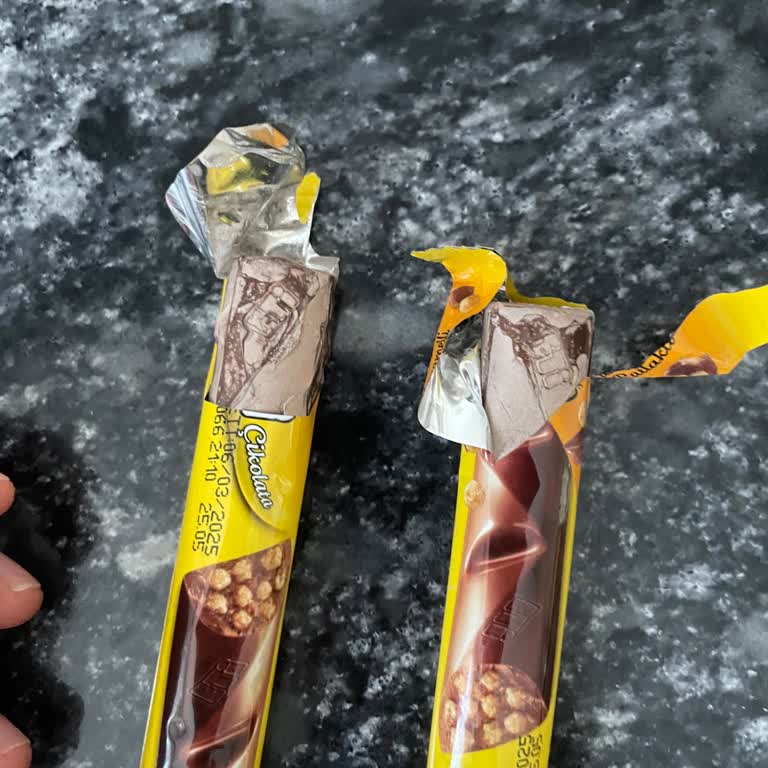 Eti Gıda Bayat Çikolatalı Bisküvi Şoku