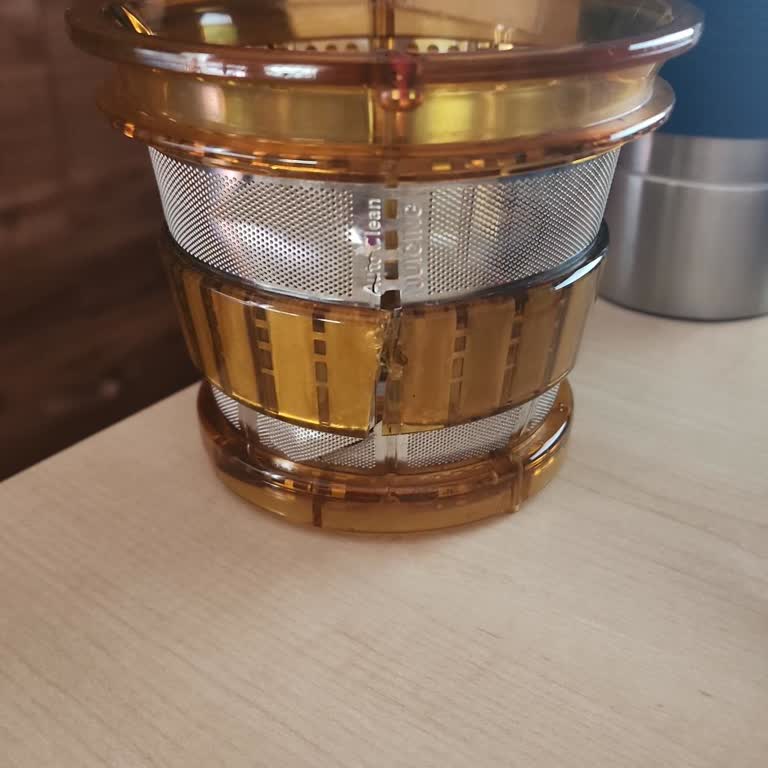 Kuvings - REVO830 Yönergelere Uymama Rağmen Süzgeci Kırıldı Yırtıldı