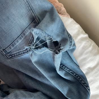 Hugo Boss Jeans mit schlechter Qualität und Mängel nach erster Wäsche