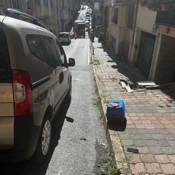 Kadıköy Belediyesi Belediye Çıkmaz Yolu Kapattı Aracımı Çıkaramıyorum!