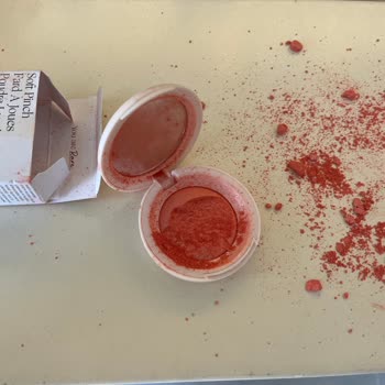 Sephora Online-Bestellung beschädigt angekommen, keine Rückmeldung vom Kundenservice