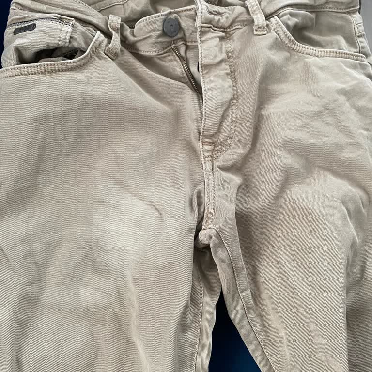 Mavi Marka Pantolon İlk Yıkamada Renk Atması