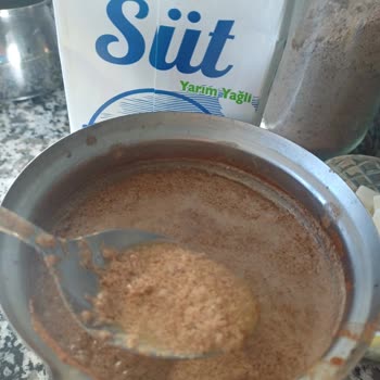 BİM Süt Bozuk Çıkıyor
