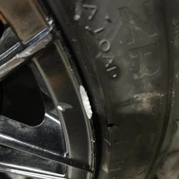 Honda Marmara Da Bakımda Hasar Gören Araç