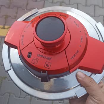 Emsan İle Trajikomik Hikaye