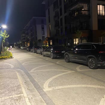 Tema İstanbul 2 Otopark Kullanmayan Kurye Ve Site Sakinleri