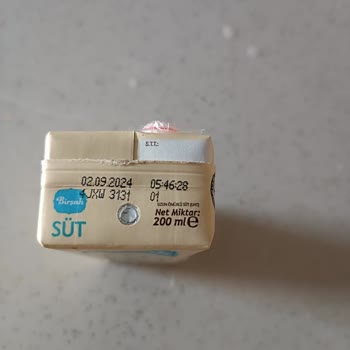 A101 Tarihi Geçmiş Ve Bozuk Ürün Satıyor