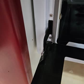 Simfer Kapak Menteşesi Sorunu