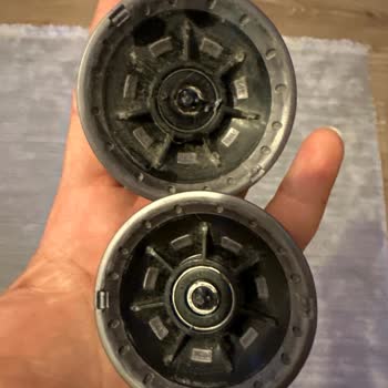 Dyson V15 Başlık Kırıldı Ve Değiştirmiyorlar