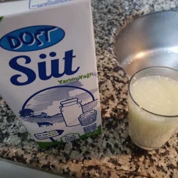BİM SKT Geçmemiş Fakat Bozuk Süt