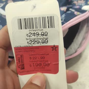 LC Waikiki Düşük Fiyat Yazan Etiketi Yırttılar