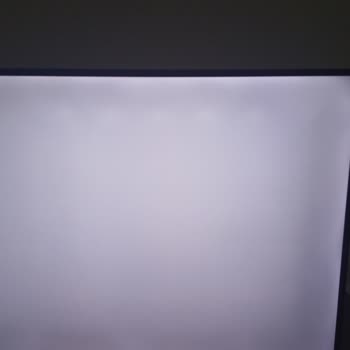 Grundig TV Ekranda Gölgeli Görüntü