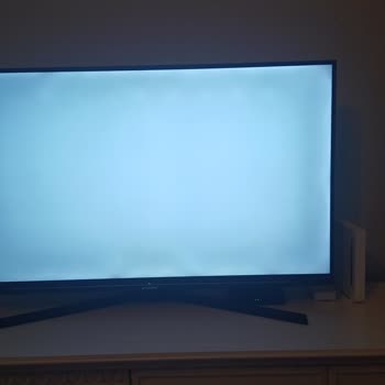Grundig TV Ekranda Gölgeli Görüntü
