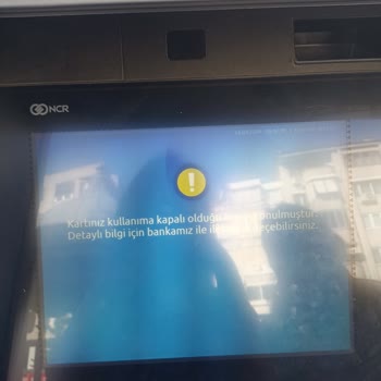 Yapı Kredi ATM'si Kartımı Yuttu Ve Hesabım Kapandı
