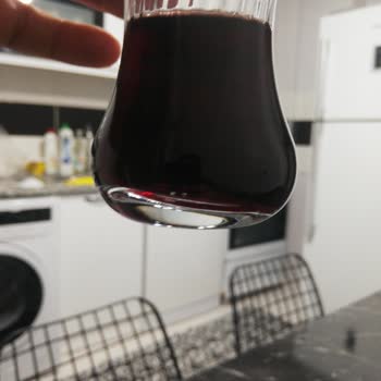 A101 De Satılan Dooy Marka Vişne Suyu Tadı Bozuk