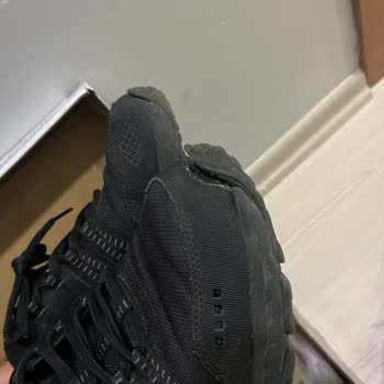 Skechers Ürünün Arkasında Durmuyor!