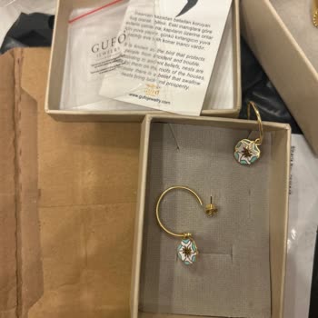 Gufo Jewelry Kırık Küpe Yollandı