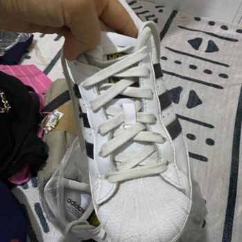 SuperStep'ten Alınan Adidas Superstar Ayakkabının Önlerinin Açılması
