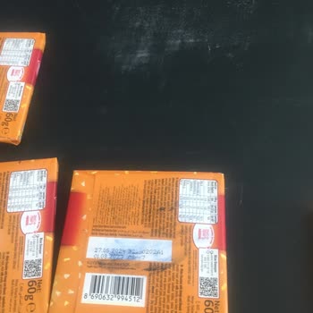 A101'de Tarihi Geçmiş Çikolata Satışı Ve Halk Sağlığını Tehlikeye Atma