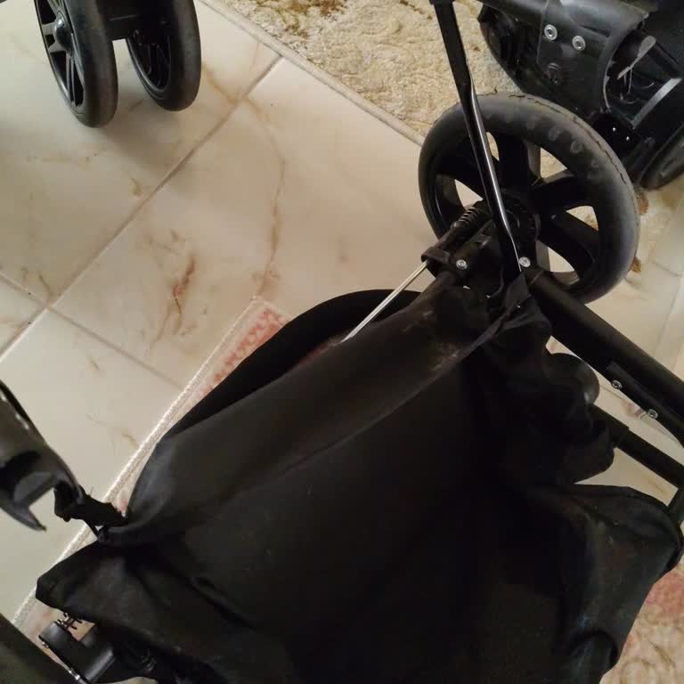 Enti Baby Bebek Arabası; Güvenlik Sıfır!