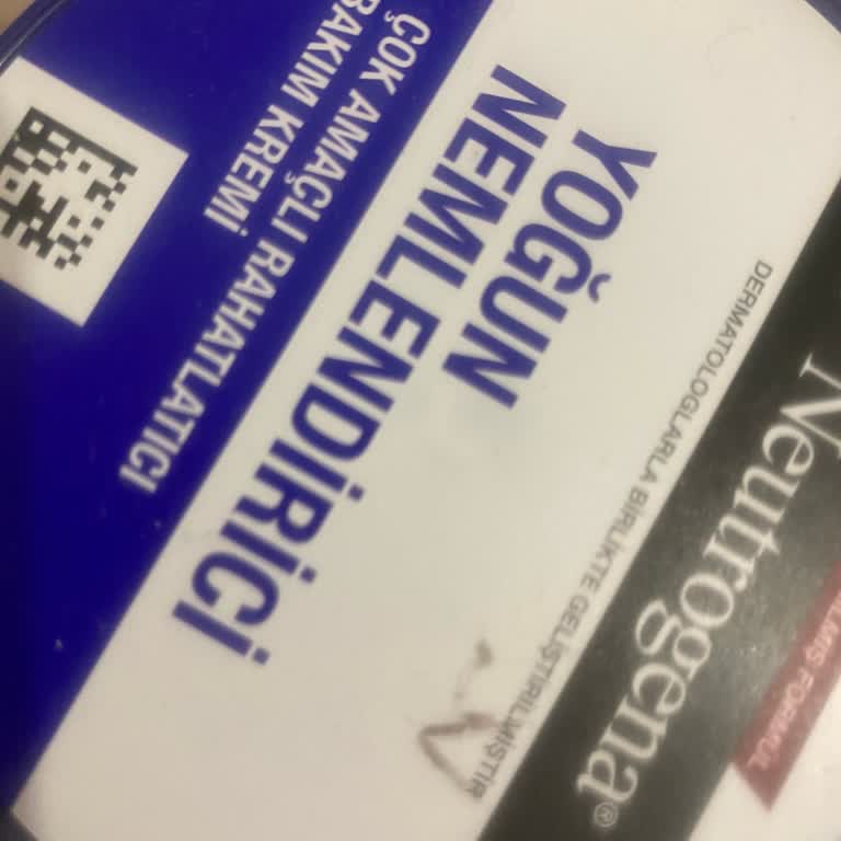 Neutrogena Krem Soyulma Yaptı