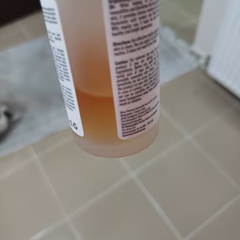 Rimu Health Products Rimu Health Arbutin Sararıyor