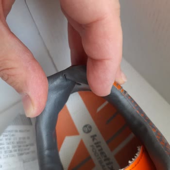 FLO Ayakkabı FLO Ve 15 Gün Giymeden Yırtılan Ayakkabı