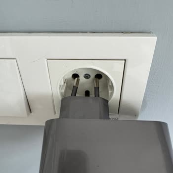 Dyson Yetersiz Stok Olan Ürün Satmayın