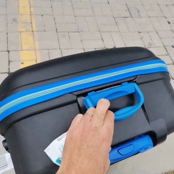 A101 Kalitesiz Valiz Cap Polo