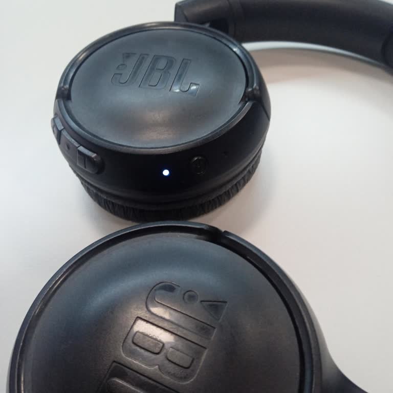 JBL 560 Bt Beyaz Işık Sorunu
