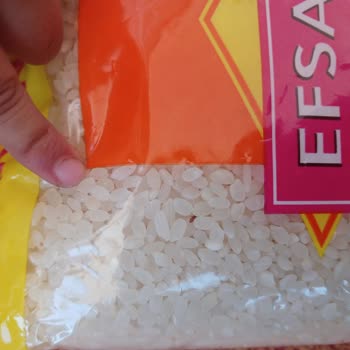 BİM Efsane Pirincin İçinden Böcek Çıktı