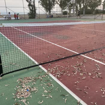 Menderes Belediyesi Özdere Belediye Spor Sahası Ücretlerine Fahiş Zam