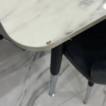 Istikbal Bellona Esstisch beschädigt geliefert, falsche Farbe und mangelhafte Qualitätskontrolle