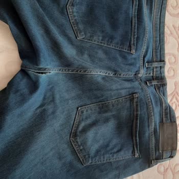 LCW Jeans schnell gerissen, kein Umtausch ohne Kassenbon trotz Kaufnachweis