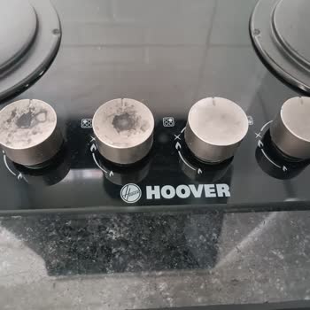 Hoover Ocak Düğmelerinin Üzerinde Renk Atması