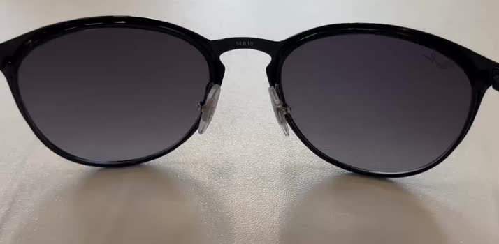 Rayban Ray-Ban RB4171 Sunglasses Scratched Easily After  display picture 3