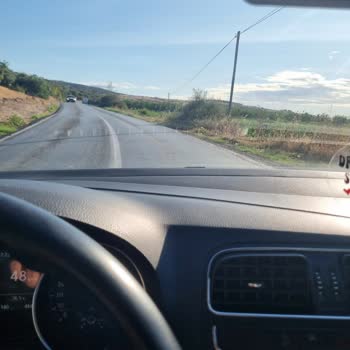 Avek Otomotiv Servis Yetkili Serviste Hayal Kırıklığı: Kirli Ve Eksik Tamir