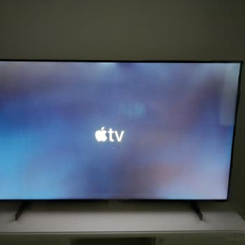 Samsung Kristal TV LED Parlaması