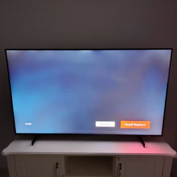 Samsung Kristal TV LED Parlaması