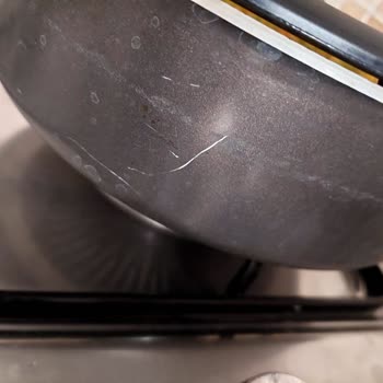 Tefal Ingenio Ultimate Titanium Pots Scratched and Rusted After 1.5 Years of Use