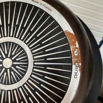 Tefal Ingenio Ultimate Titanium Pots Scratched and Rusted After 1.5 Years of Use