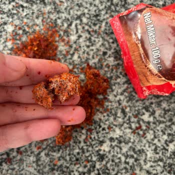 A101 Mağazasından Aldığım Diyar Marka Kırmızı Pul Biberden Çıkanlar