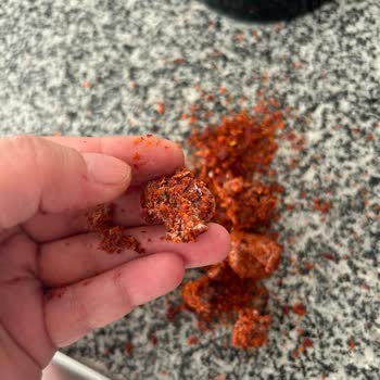 A101 Mağazasından Aldığım Diyar Marka Kırmızı Pul Biberden Çıkanlar