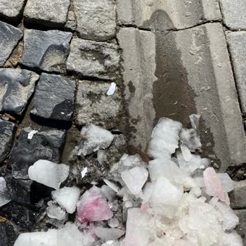 Uğur Soğutma Derin Dondurucuda Boya Problemi Ve Yetersiz Servis Hizmeti