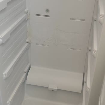 Arçelik Dikey Derin Dondurucu Buzlanma ve Çalışmama Sorunu