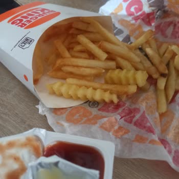 Kuşadası Burger King Her Zamanki Gibi
