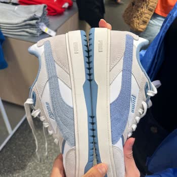 Sneaks Up Ayakkabı Renk Solması Ve Mağaza Çalışanlarının Saygısız Tavırları