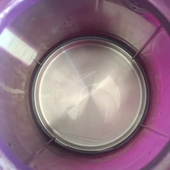 Awox Süzek Kenarları Delik